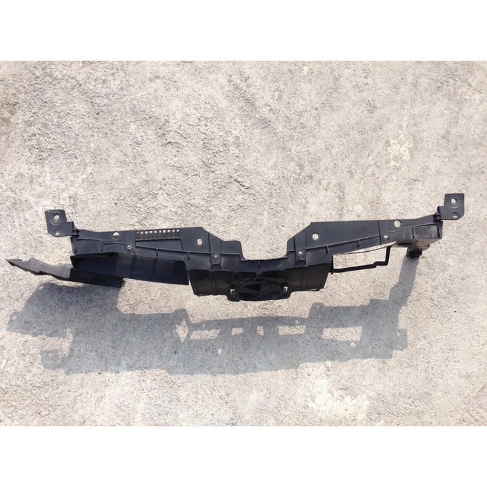 Soporte Parrilla Central Original Para Mazda 5, Mazda5 2012, 2013, 2014, 2015 Plástico