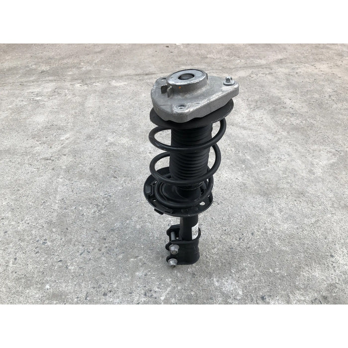 Amortiguador Delantero Izquierdo Para Mercedes Benz C250 2011, 2012, 2013, 2014, 2015 (motor 2.0 Litros) Original