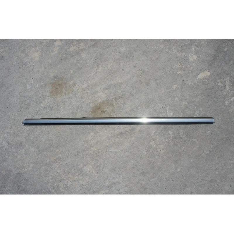 Moldura De Felpa Puerta Trasera Derecha Para Chrysler 300 2011, 2012, 2013, 2014 - Original