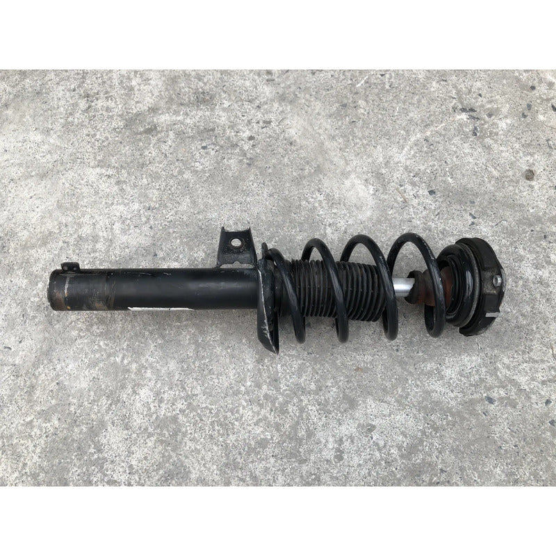 Amortiguador Delantero Izquierdo Para Volkswagen Tiguan 2009, 2010, 2011, 2012, 2013, 2014, 2015, 2016, 2017 Motor 2.0 Lts Original