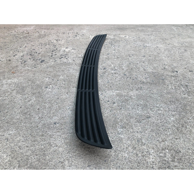 Moldura De Defensa Trasera Para Dodge Caravan 2001-2007 Negro