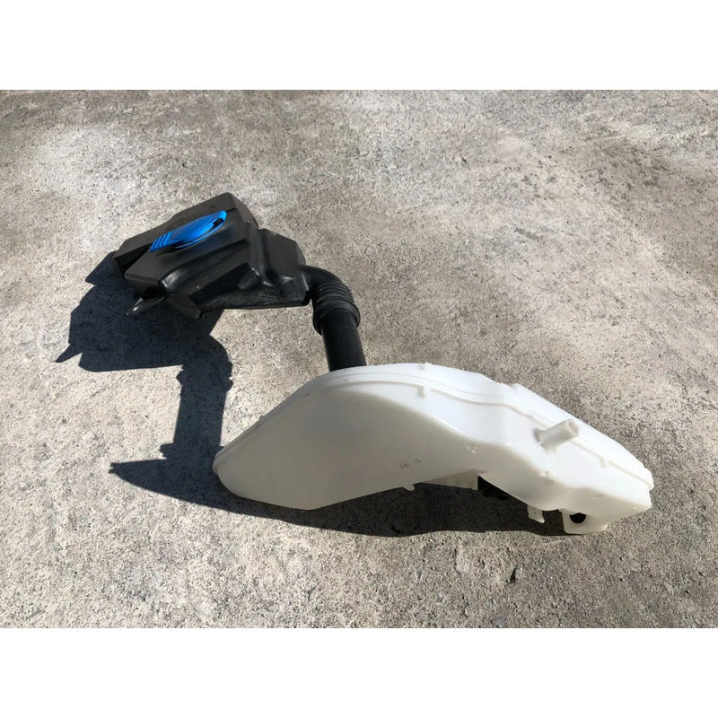 Deposito Limpia Parabrisas Para Audi A6 2012, 2013, 2014, 2015, 2016, 2017, 2018 (motor 3.0)