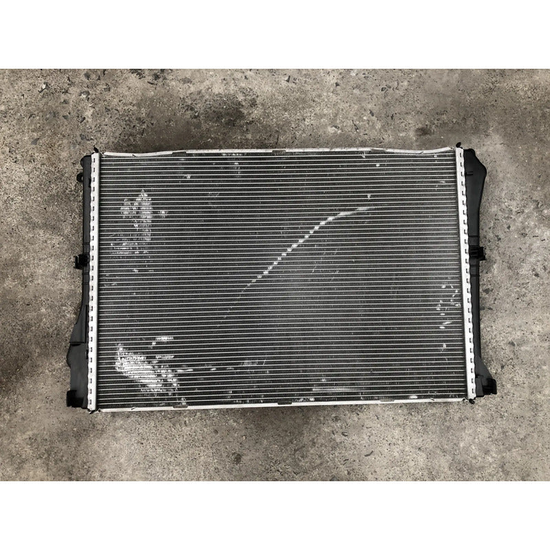 Radiador Original Para Mercedes Benz C300 2019, 2020, 2021 (motor 2.0 Litros)