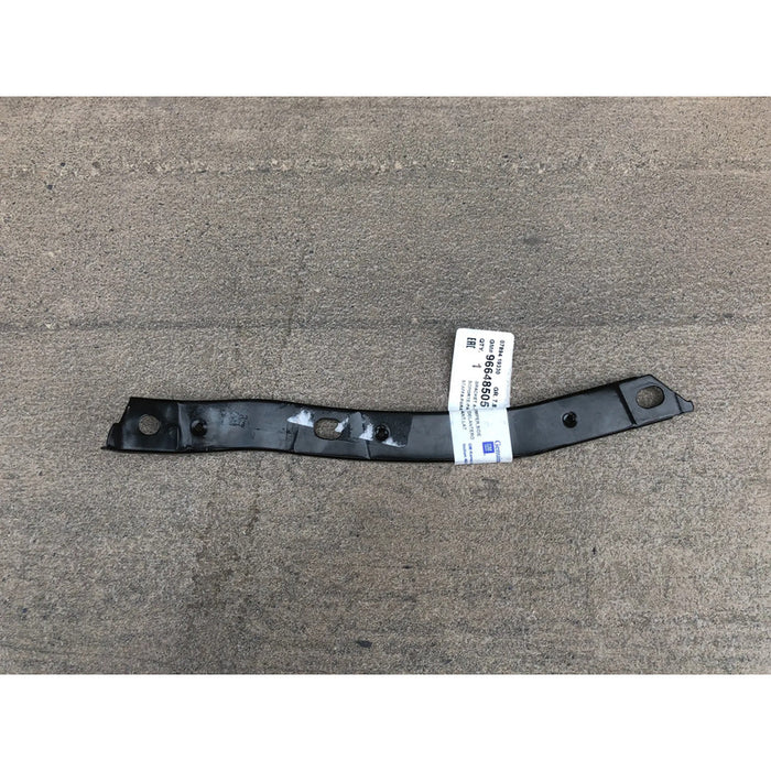 Guia Defensa Delantera Izquierda Para Chevrolet Aveo 2009, 2010, 2011