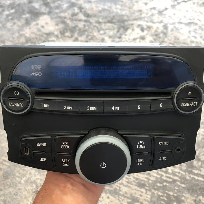 Autoestereo Radio Mp3 Aux Chevrolet Spark 2015 (original)