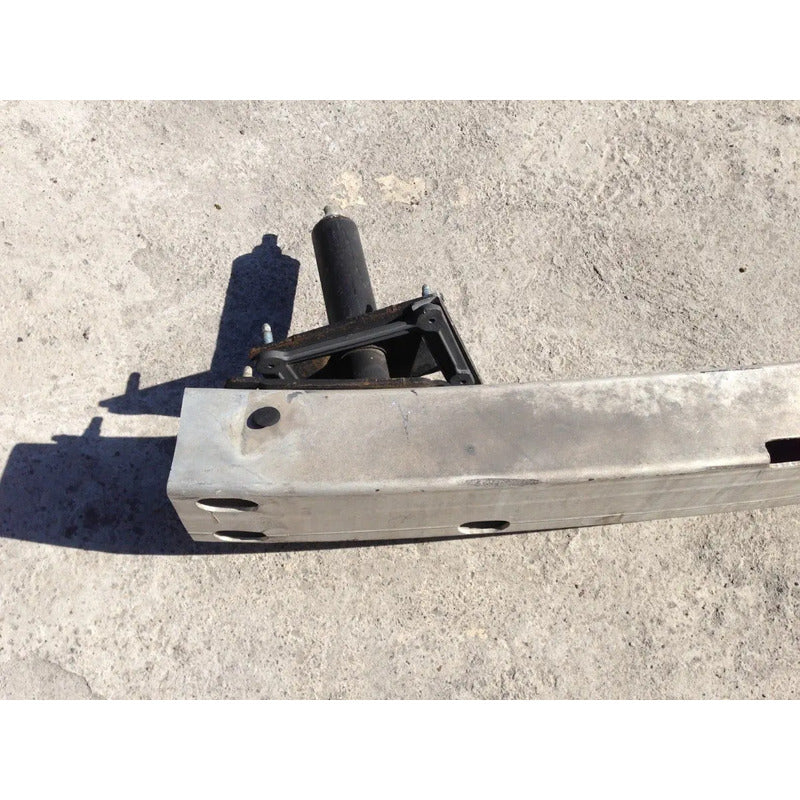 Refuerzo Delantero De Defensa Para Cadillac Cts 2003, 2004, 2005, 2006, 2007