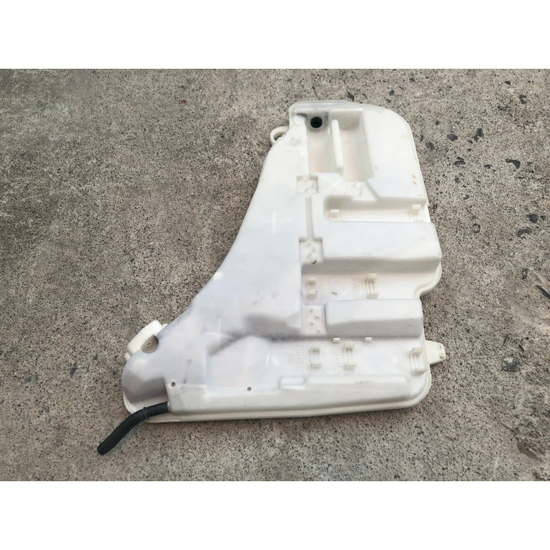 Deposito Limpia Parabrisas Para Bmw 528 2012, 2013, 2014, 2015, 2016 (motor 2.0)