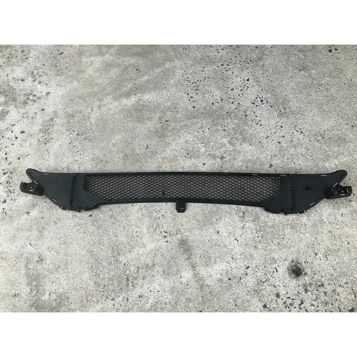 Parrilla Inferior Central Mercedes Benz Cla250 2014 2015 2016 2017 2018 2019, Original Negro Mate