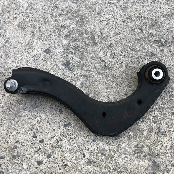 Tirante Trasero Izquierdo Para Toyota Camry 2018, 2019, 2020, 2021, 2022, 2023 - Motor 3.0 Litros, V6 - Original