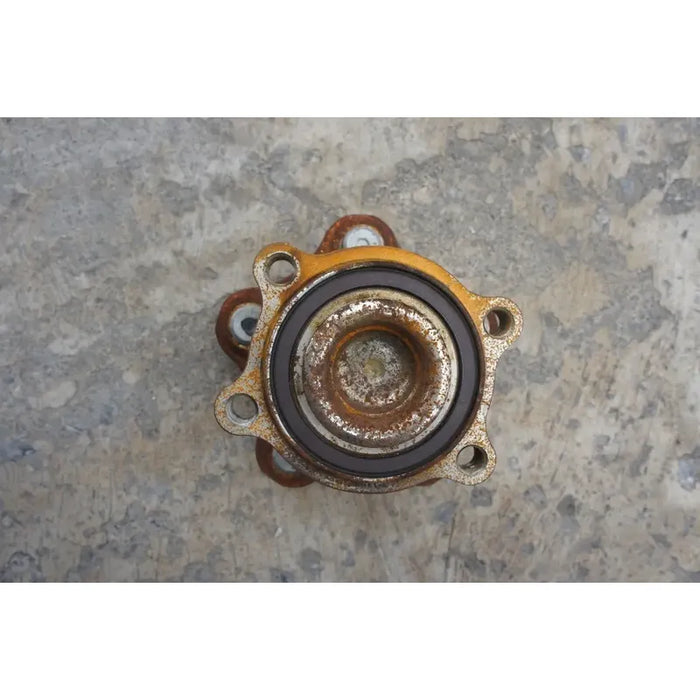 Maza Balero Trasera Derecha Para Nissan Pathfinder 2013, 2014, 2015, 2016, 2017 - Motor 3.5 Litros, V6