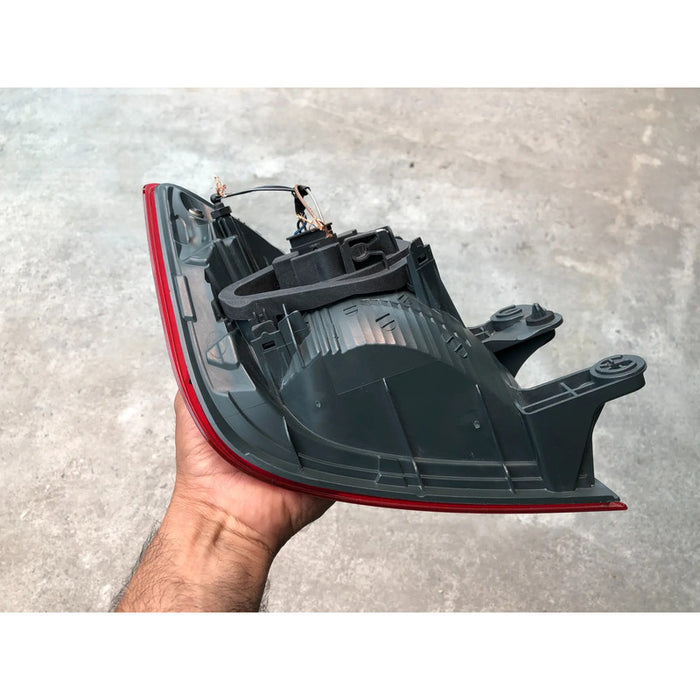 Calavera Derecha Exterior Original Para Bmw 328 Sedan 2012, 2013, 2014, 2015 Derecho/pasajero Rojo