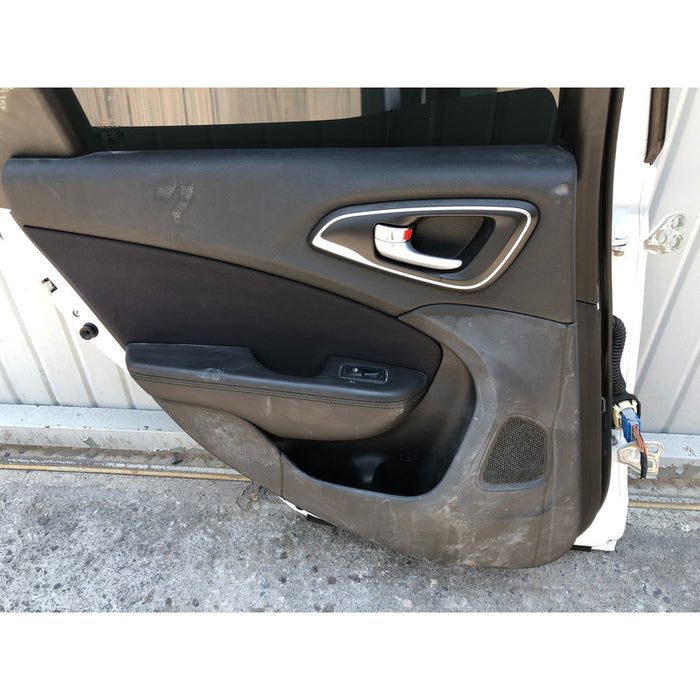 Puerta Trasera Izquierda Chrysler 200 2015 Al 2017