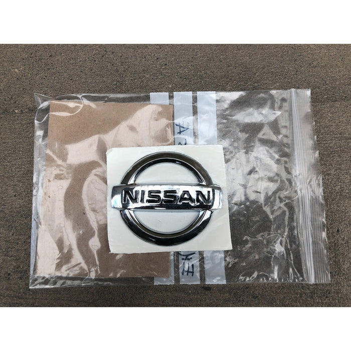 Emblema Trasero Nissan Versa 2012 Al 2019