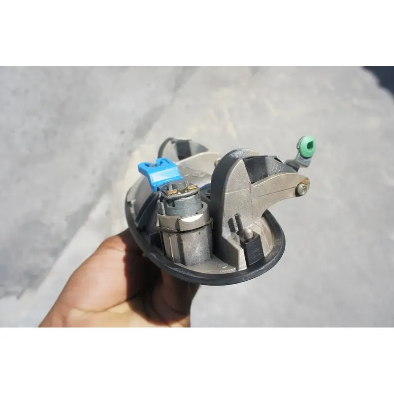 Manija De Puerta Delantera Derecha Para Chevrolet Malibu 1999, 2000, 2001, 2002, 2003 - Original Crema