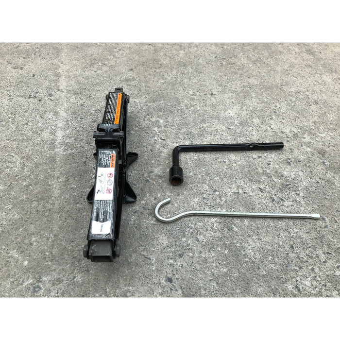 Gato De Tijera Para Sonic Hatchback 2012, 2013, 2014, 2015, 2016, 2017, 2018 (original)