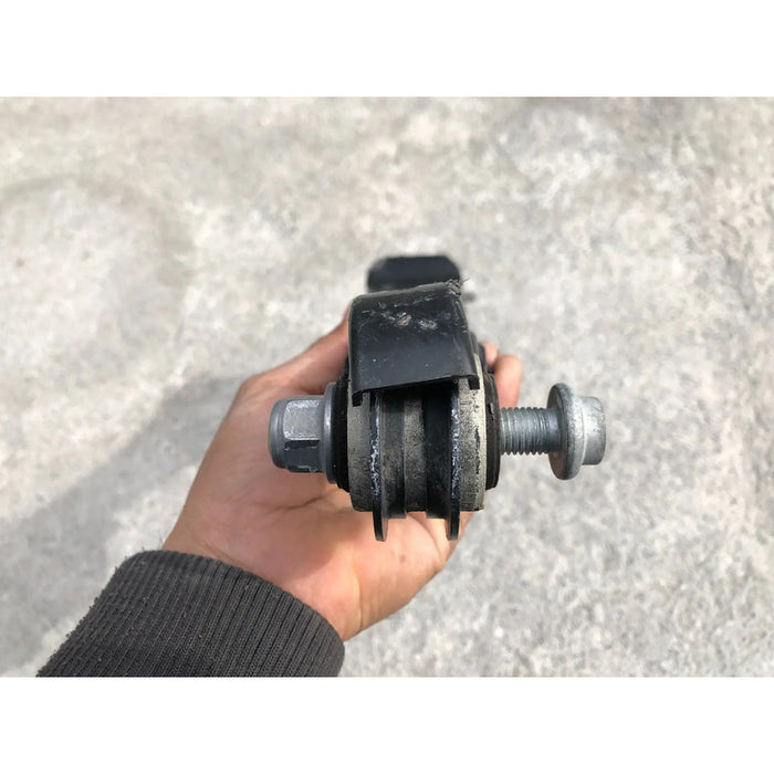 Tirante Derecho Trasero Para Mercedes Benz C300 2015, 2016, 2017, 2018 (motor 2.0 Litros) Original