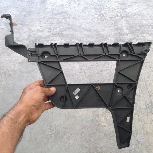 Guia Defensa Trasera Derecha Para Audi A4 2009, 2010, 2011, 2012