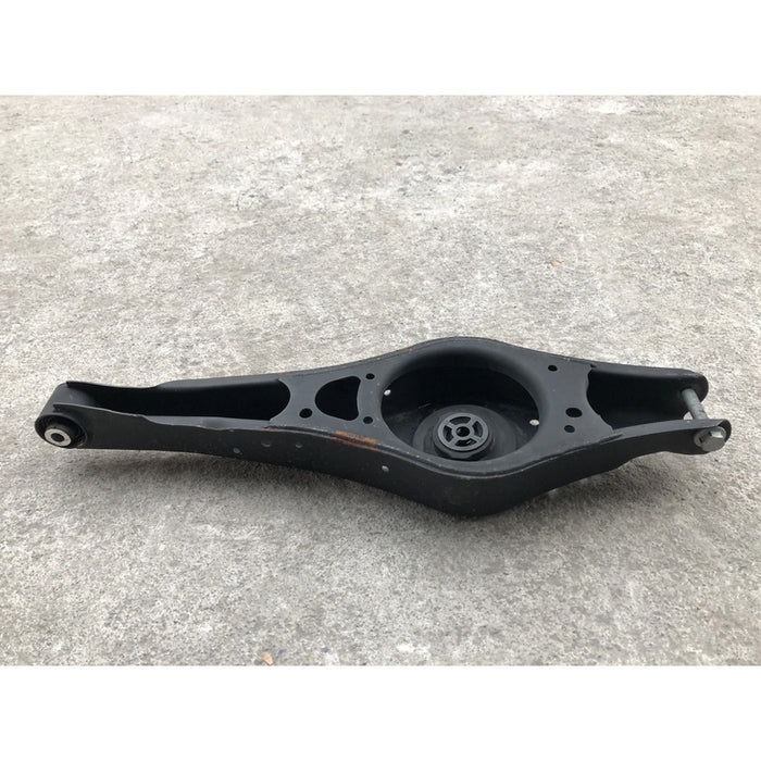 Horquilla Trasera Izquierda Para Volkswagen Passat 2012, 2013, 2014, 2015, 2016, 2017, 2018, 2019, 2020, 2021 Motor 2.0 Original
