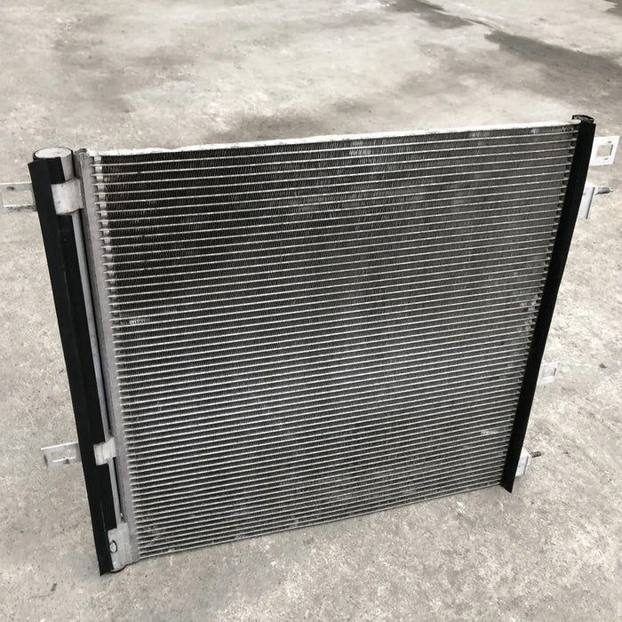 Condensador Original Para Cadillac Xt5 2017, 2018, 2019, 2020, 2021, 2022, 2023, 2024 Motor 3.6