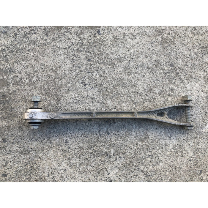 Tirante Trasero Derecho Para Dodge Challenger 2011, 2012, 2013, 2014, 2015, 2016, 2017, 2018, 2019, 2020, 2021 Motor 3.6