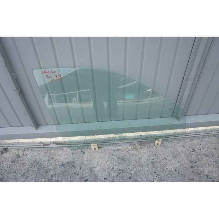 Vidrio De Puerta Delantero Derecho Malibu Del 1997 Al 2003