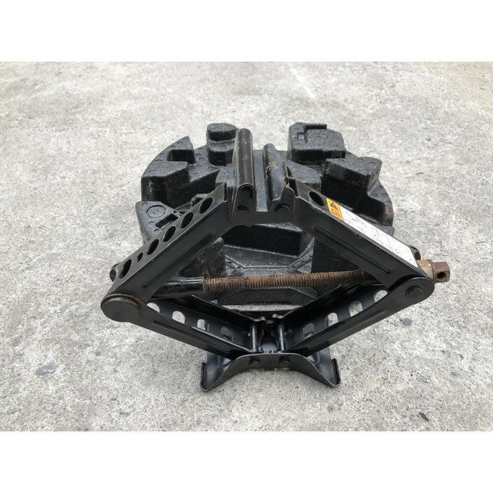 Gato De Tijera Para Ford Focus 2012 Al 2018 (con Unicel)