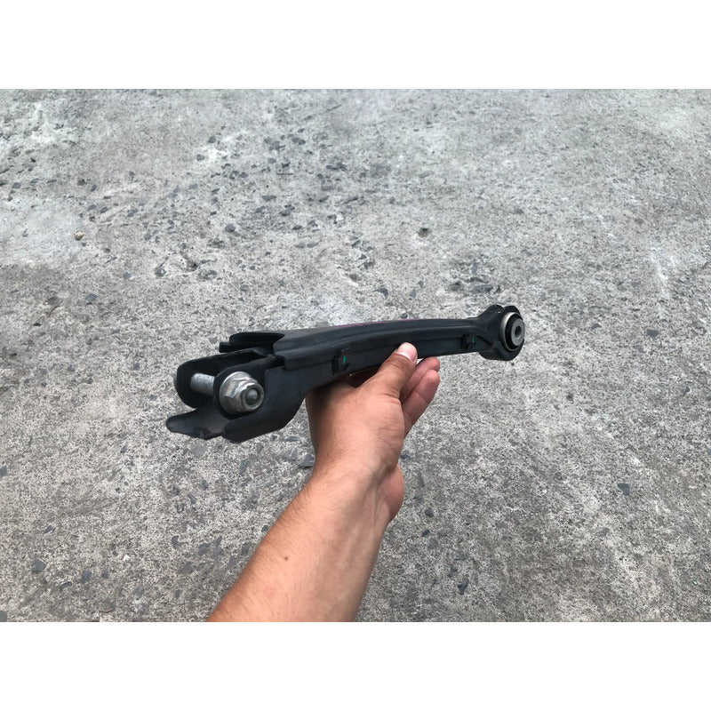Tirante Trasero Izquierdo Inferior Para Mercedes Benz C300 2015, 2016, 2017, 2018, 2019, 2020, 2021, 2022, 2023, 2024, 2025 (motor 2.0 Litros) Original