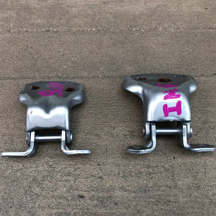 Par, Set, Juego De Bisagras De Puerta Trasera Derecha Para Subaru Forester 2014, 2015, 2016, 2017, 2018 - Original