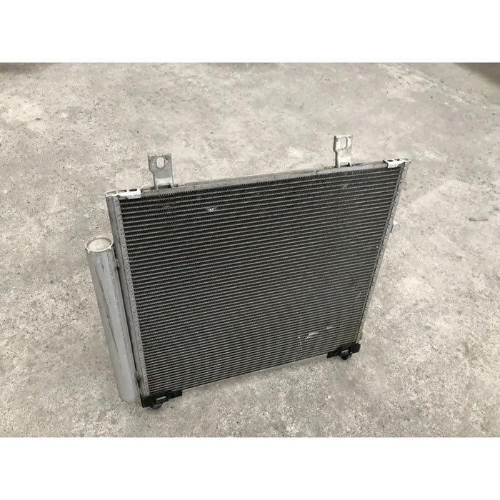 Condensador Original Para Mitsubishi Mirage 2017, 2018, 2019, 2020 Motor 1.2