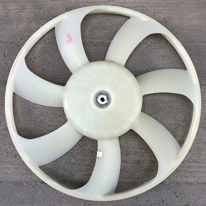 Aspa De Radiador Para Jeep Cherokee 2014, 2015, 2016,  2017, 2018 Motor 2.4 Beige