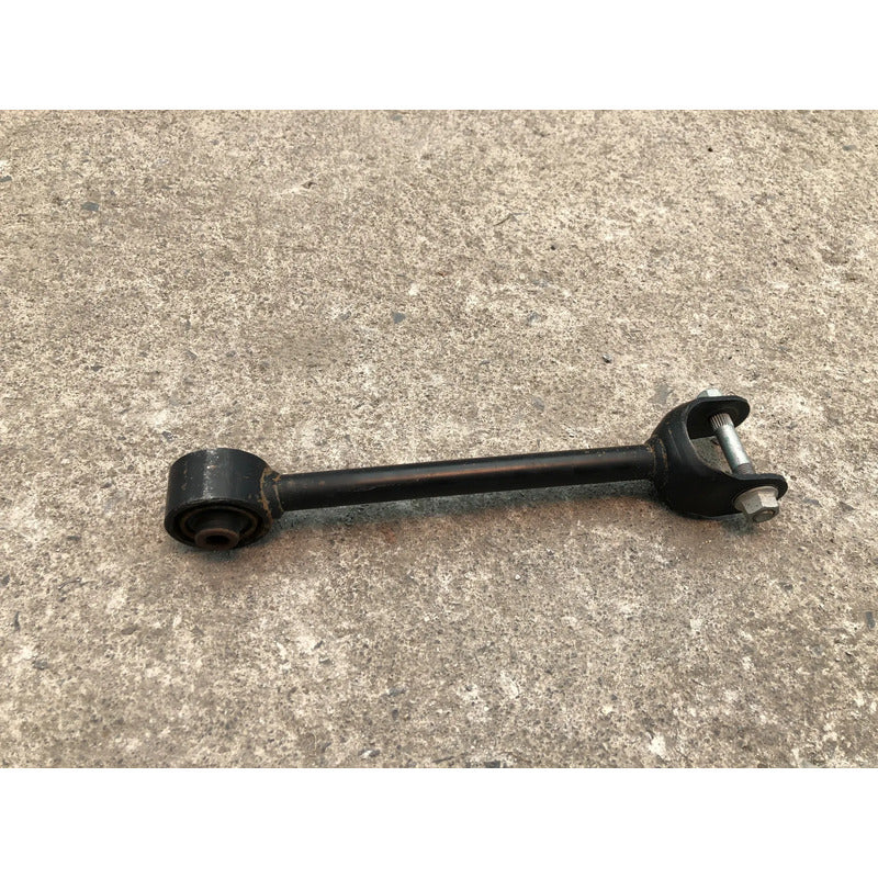 Tirante Trasero Izquierdo Inferior Para Toyota Prius 2016, 2017, 2018, 2019, 2020, 2021, 2022 Motor 1.8