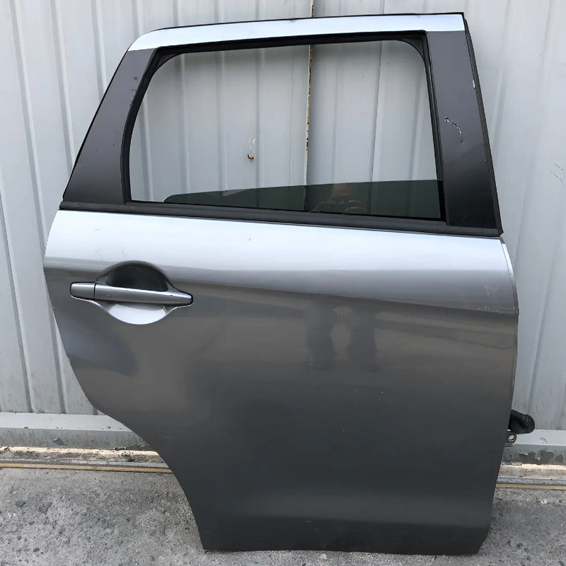 Puerta Trasera Derecha Para Mitsubishi Outlander Sport 2015, 2016, 2017, 2018, 2019, 2020 Trasera Derecha Plateado