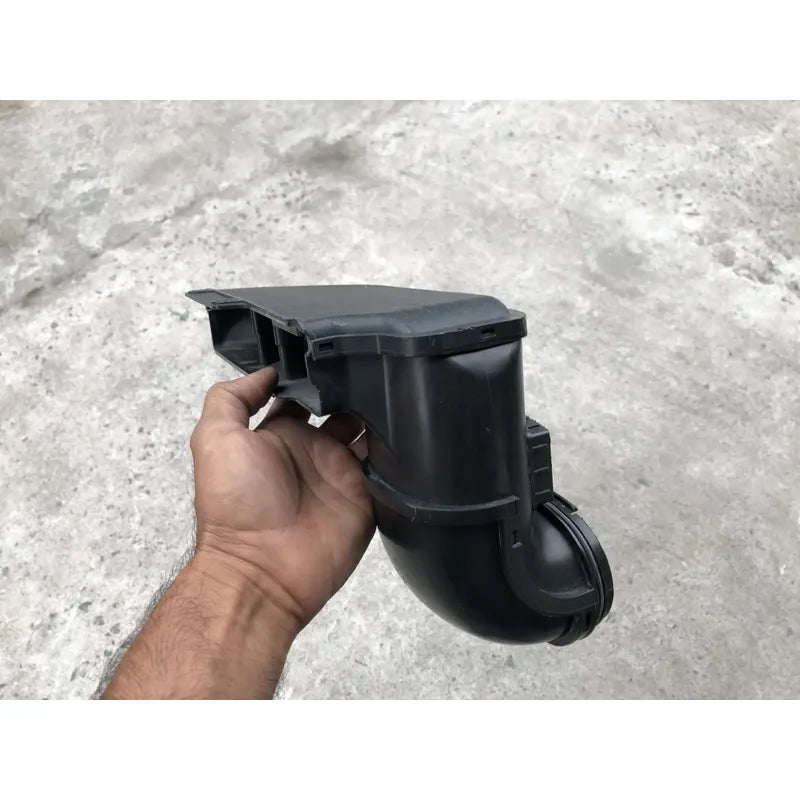 Toma De Aire En Marco De Radiador Para Kia Forte 2015, 2016, 2017, 2018 - Motor 1.6 Litros, 4 Cilindros - Original Negro