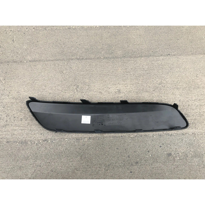 Moldura Facia Delantera Izquierda Para Volkswagen Golf 2005, 2006, 2007, 2008, 2009, 2010 Negro