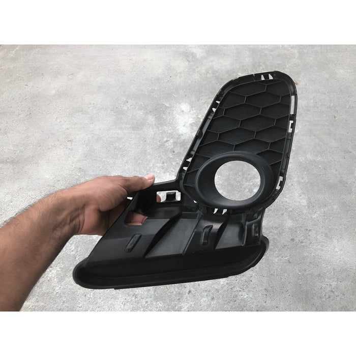 Parrilla Inferior Derecha De Faro Niebla Mazda 3 2010-2013 Negro Mate