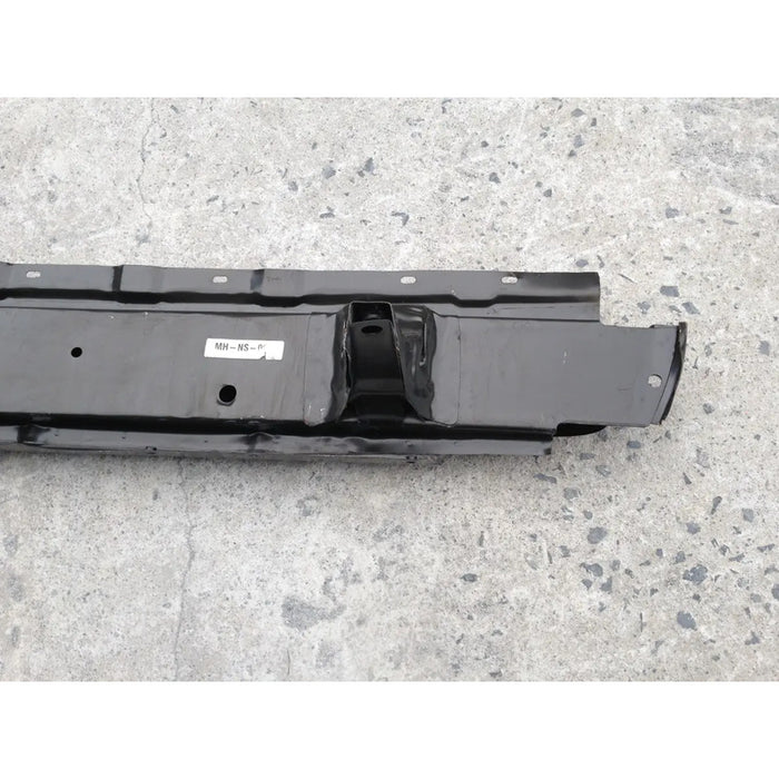 Refuerzo Trasero De Defensa Para Nissan Tsuru 3 2001, 2002, 2003