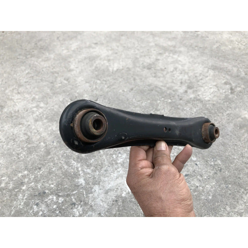 Tirante Trasero Izquierdo Inferior Para Mitsubishi Outlander 2016, 2017, 2018, 2019, 2020 - Motor 2.4 Litros, 4 Cilindros - Original