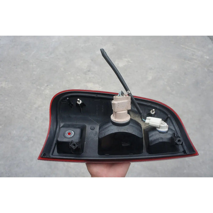 Calavera Derecha Original Para Ford Lobo, F150, F250 2008, 2009, 2010, 2011, 2012, 2013, 2014, 2015, 2016 Rojo