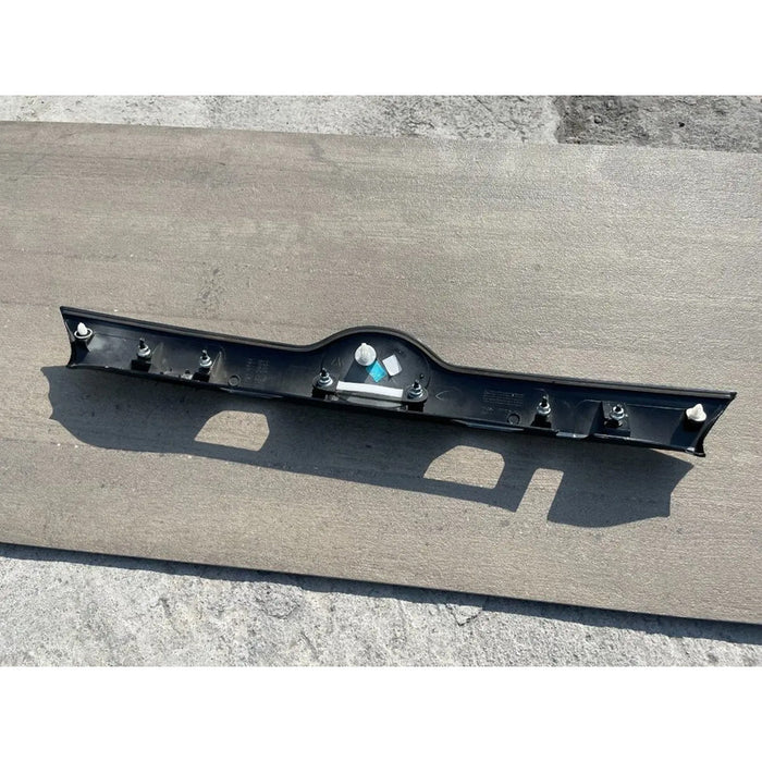 Moldura De Cajuela Superior Para Toyota Camry 2012, 2013, 2014 - Original