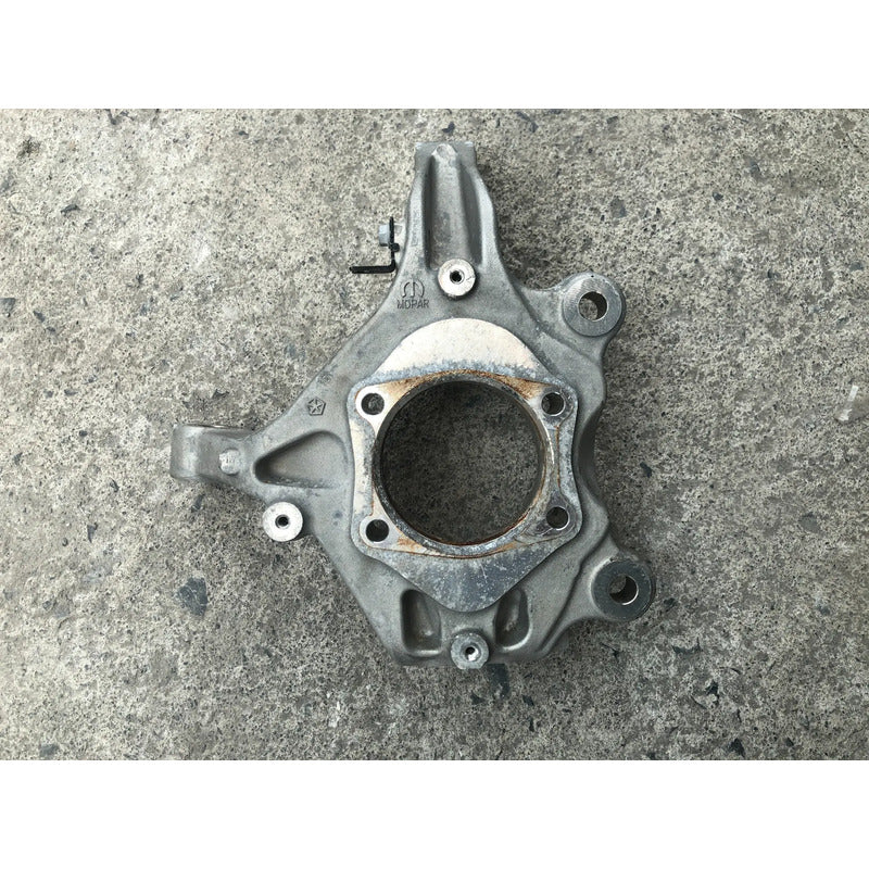 Mango Delantero Derecho Para Chrysler Pacifica 2017, 2018, 2019, 2020, 2021, 2022, 2023 - Motor 3.6 Litros, 6 Cilindros - Original