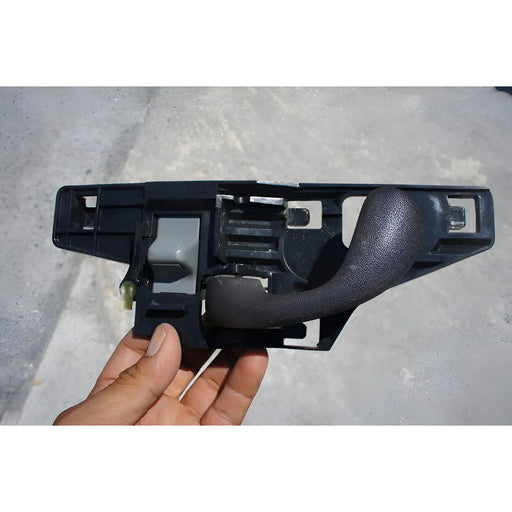 Manija De Puerta Delantera Izquierda Para Chevrolet S10, S-10 1998, 1999, 2000, 2001, 2002, 2003 - Original Negro