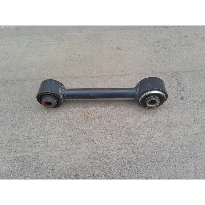 Tirante Trasero Inferior Izquierdo Para Jeep Patriot 2007, 2008, 2009, 2010, 2011, 2012, 2013, 2014, 2015, 2016,  2017 - Motor 2.0 Litros, 4 Cilindros - Original