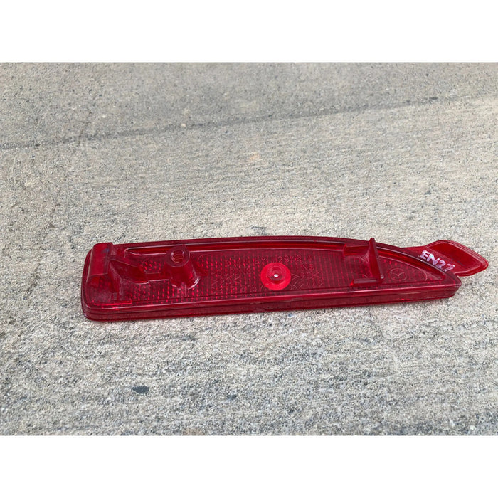Reflejante Trasero Derecho Para Yaris Hatchback 2007, 2008, 2009, 2010, 2011, 2012, 2013, 2014, 2015, 2016 - Original Rojo
