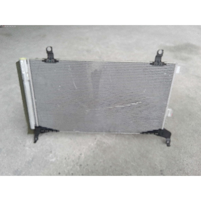 Condensador Original Para Subaru Forester 2019, 2020, 2021 Motor 2.5 Litros