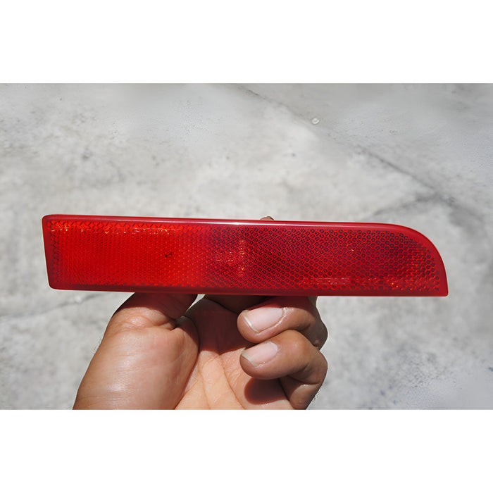 Reflejante Trasero Derecho Para Dodge Attitude Gl 2015-2018 Rojo