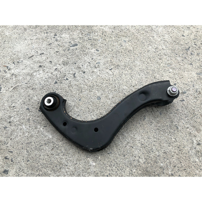Tirante Trasero Derecho Superior Toyota Camry 2018 2023 2.5