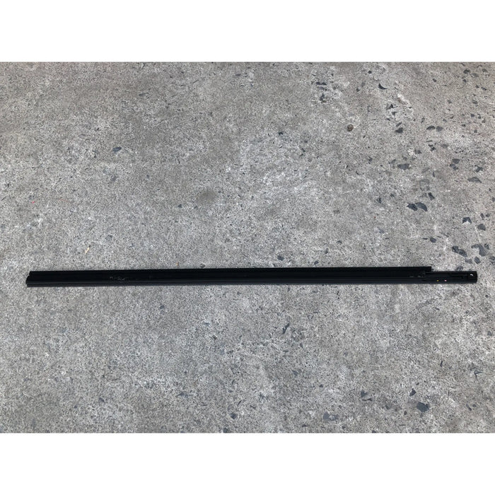 Moldura De Felpa Delantera Derecha Para Chevrolet Aveo 2012, 2013, 2014, 2015, 2016, 2017, 2018 Negro