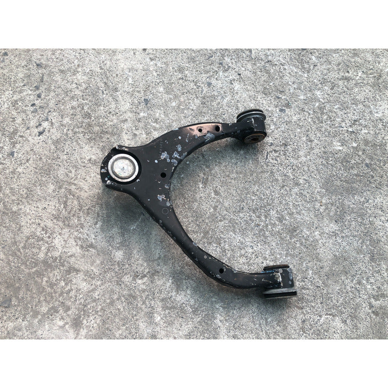 Horquilla Delantera Derecha Superior Para Gmc Sierra 2014, 2015, 2016, 2017, 2018, 2019 Motor 4.3 Original