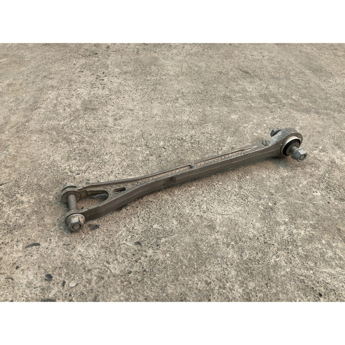 Tirante Trasero Izquierdo Inferior Charger 2015 Al 2023 3.6