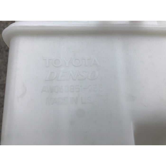 Deposito Limpiabrisas Toyota Tundra 2014 Al 2021